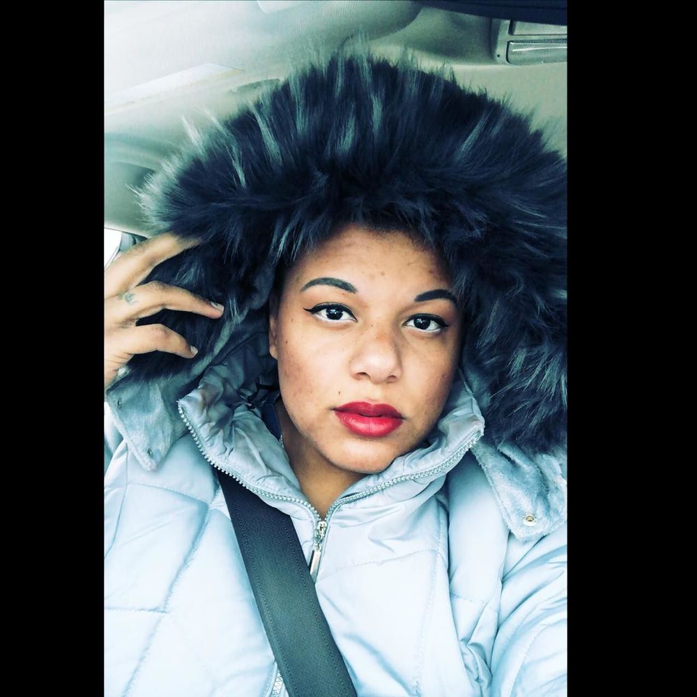 Meet your Posher, Kira